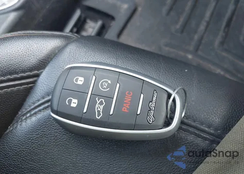 2018 Alfa Romeo Giulia Ti Awd z USA, uszkodzony, nr VIN ZARFAEEN8J7597857